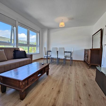 Chalet Con Wifi , Ps4 , Garaje, 5 Dormitorios, 3 Banos, Santiago de Compostella Buitenkant foto