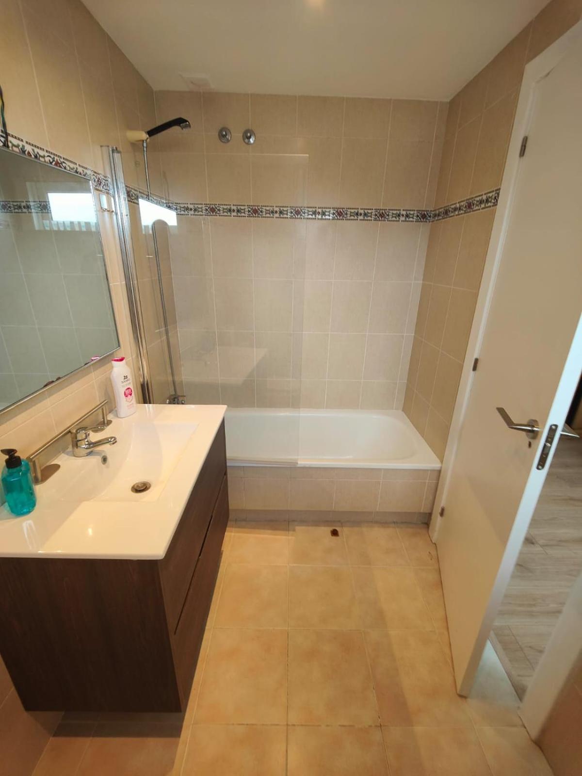 Chalet Con Wifi , Ps4 , Garaje, 5 Dormitorios, 3 Banos, Santiago de Compostella Buitenkant foto
