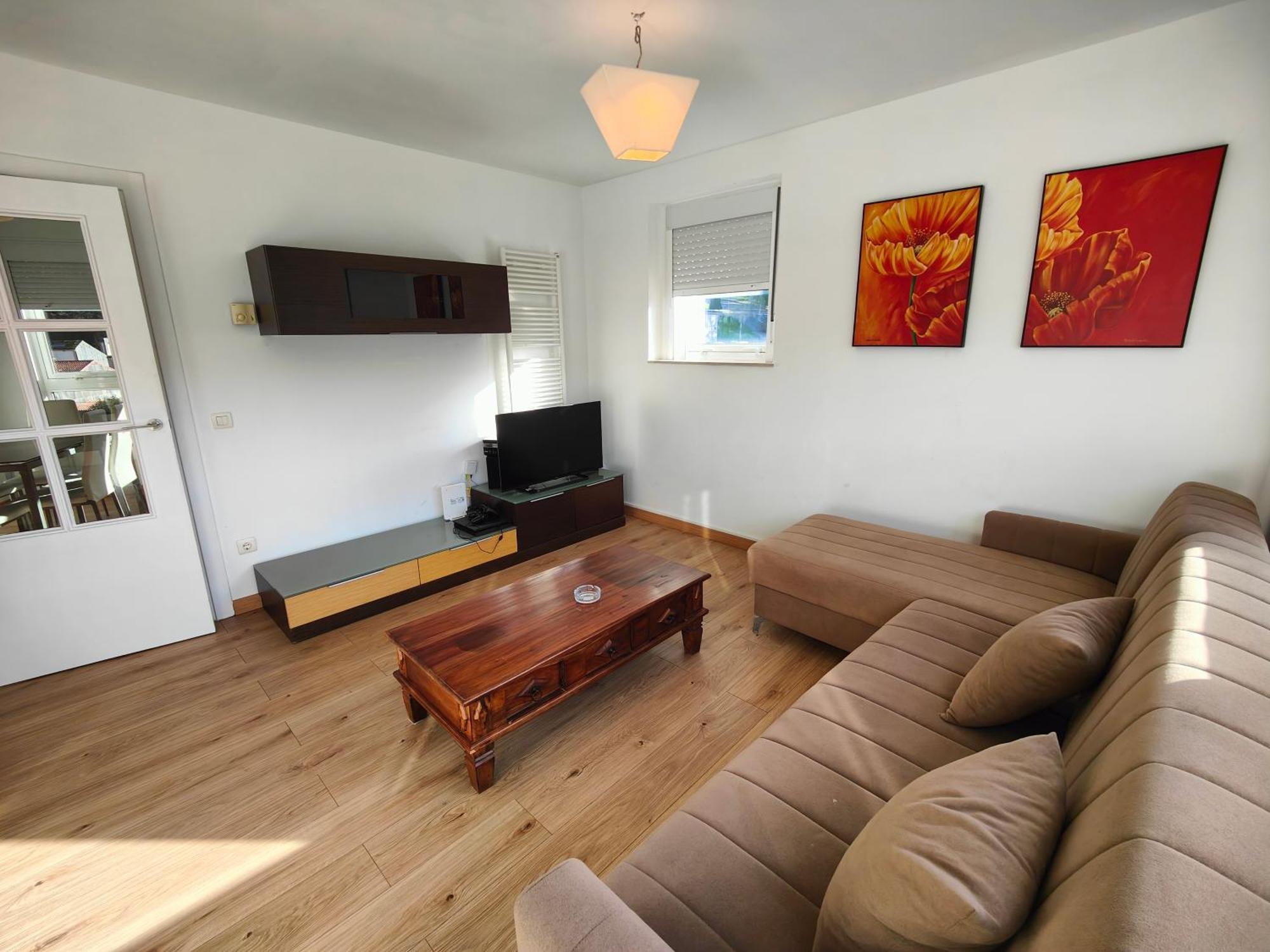 Chalet Con Wifi , Ps4 , Garaje, 5 Dormitorios, 3 Banos, Santiago de Compostella Buitenkant foto